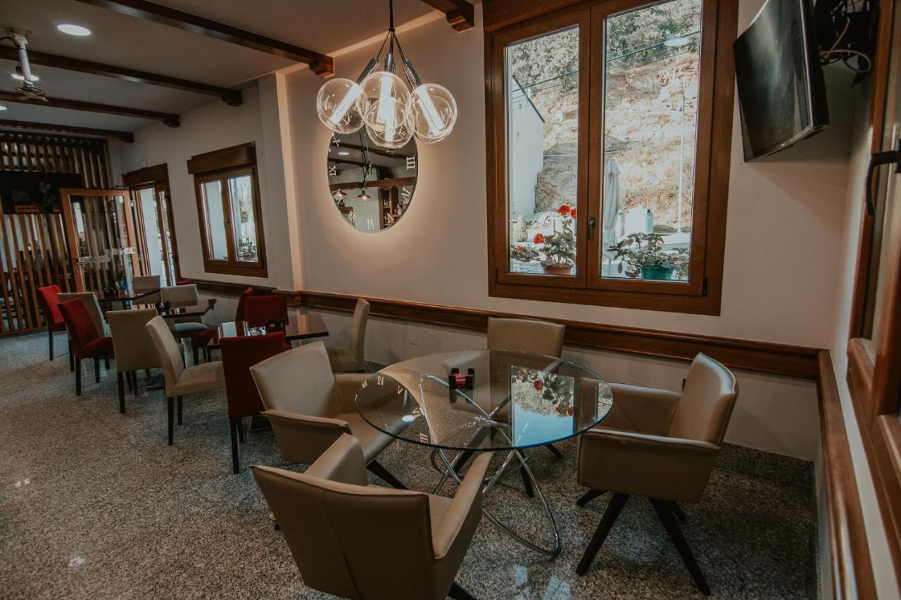Hotel A Veiga Samos Esterno foto