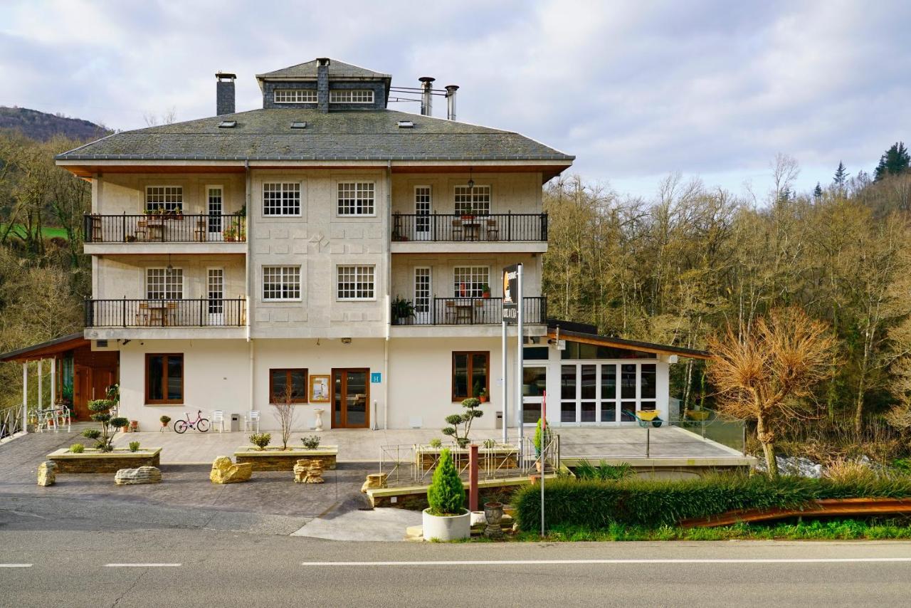 Hotel A Veiga Samos Esterno foto