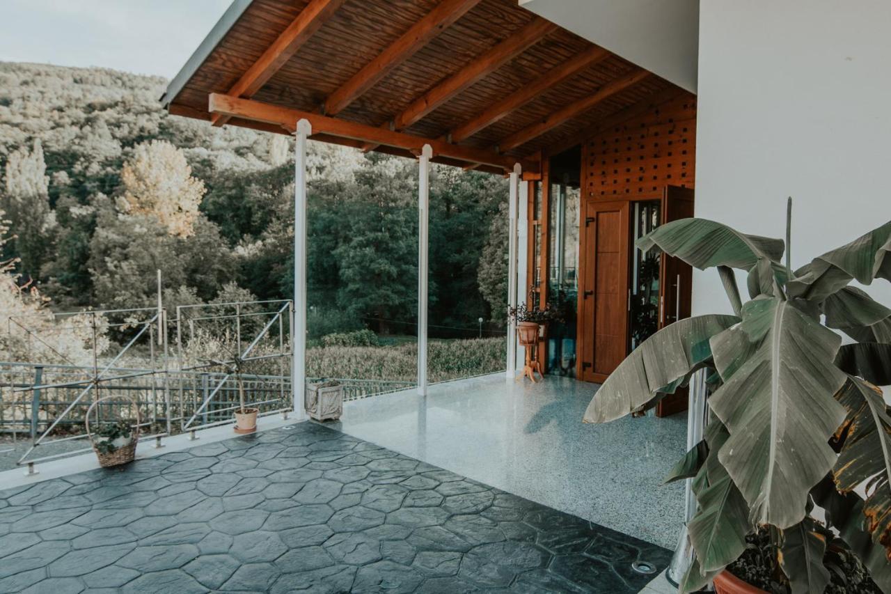 Hotel A Veiga Samos Esterno foto