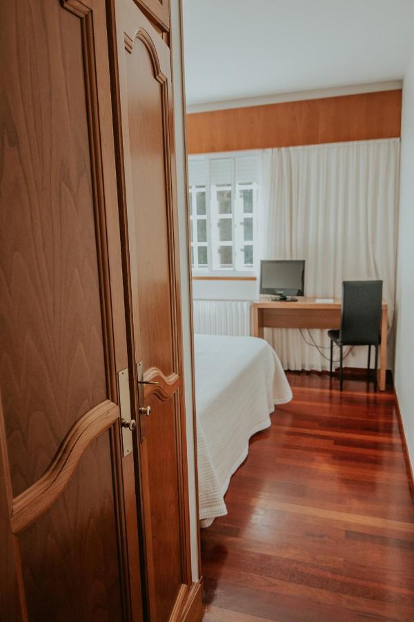 Hotel A Veiga Samos Esterno foto