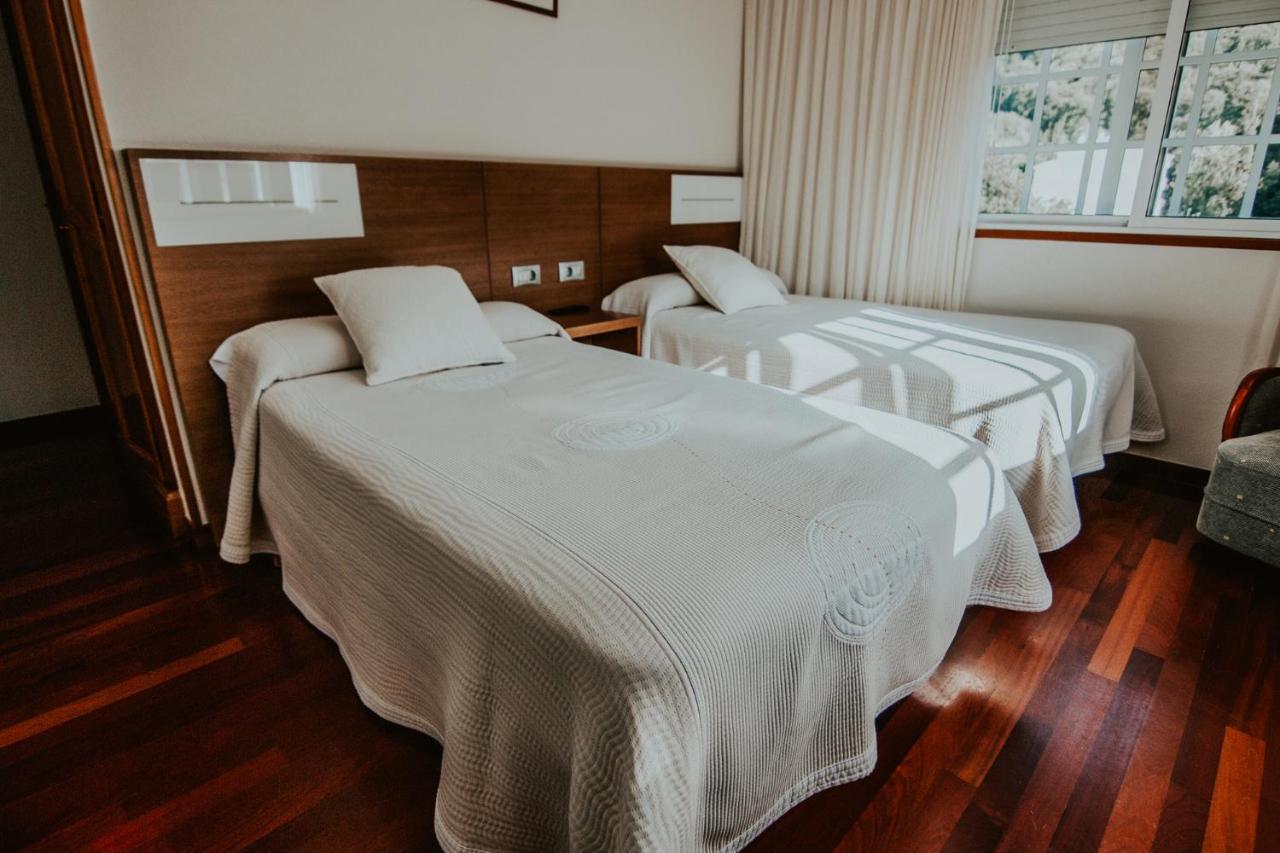 Hotel A Veiga Samos Esterno foto