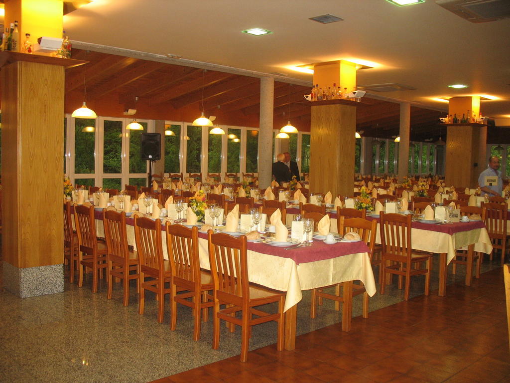 Hotel A Veiga Samos Esterno foto